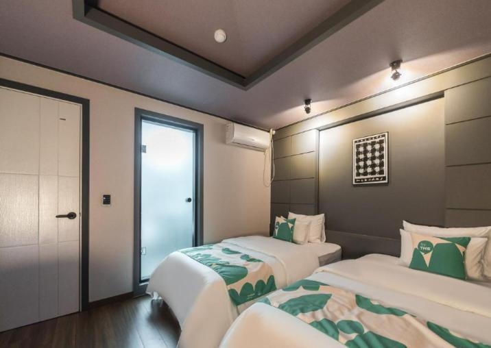 By Ths Valentine Hotel Incheon Siheung Bagian luar foto
