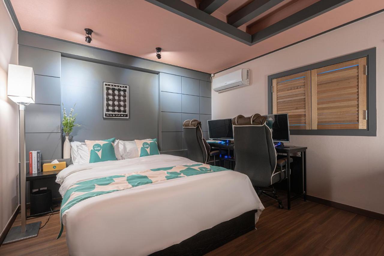 By Ths Valentine Hotel Incheon Siheung Bagian luar foto